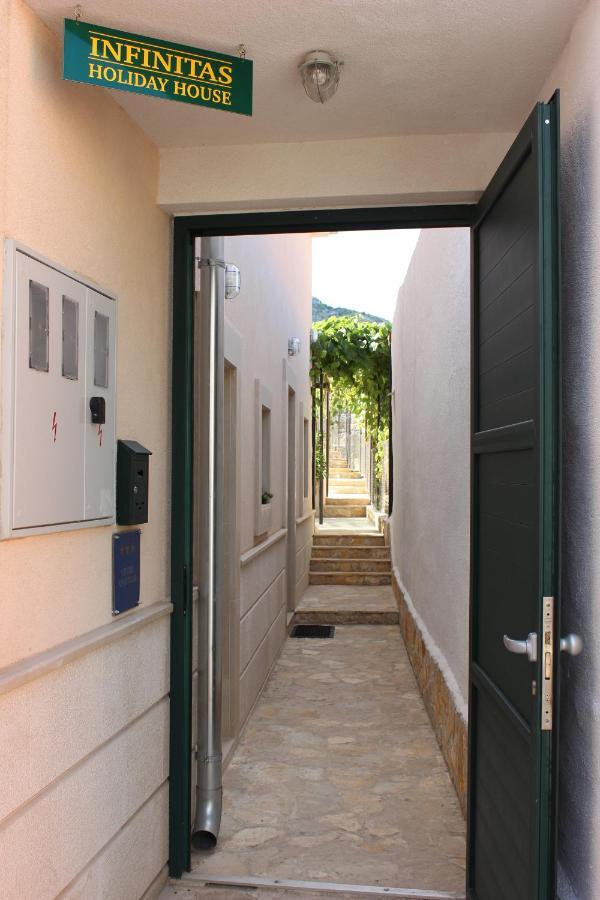 Apartments Infinitas Trogir Exterior foto
